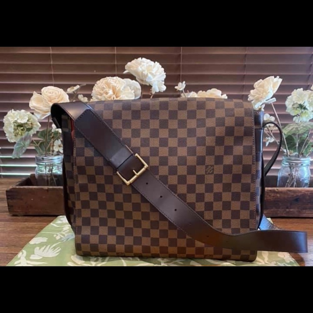 Bastille Damier Ebene Messenger bag- Crossbody, pictured with a 13”